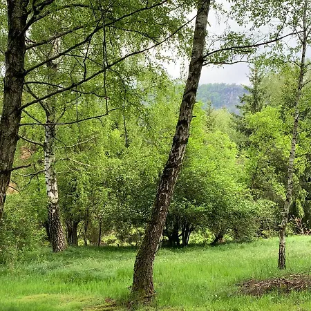 Mezna 85 Δωμάτια σε οικογενειακή κατοικία *