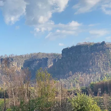 Δωμάτια σε οικογενειακή κατοικία Mezna 85 Hřensko