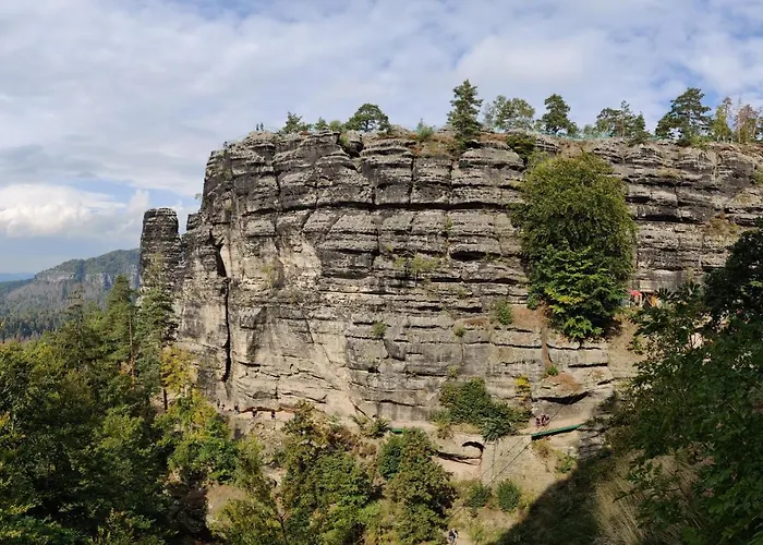 Mezna 85 民宿 赫任斯科